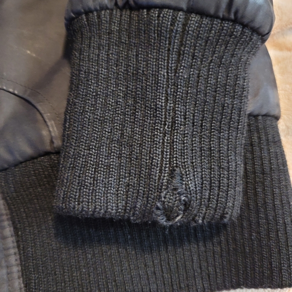 TNA Black bomber Jacket - Picture 7 of 7